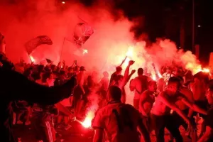 (ΦΩΤΟΣ/ΒΙΝΤΕΟ) "Κάηκε" η Λεμεσός για τους πρωταθλητές! 