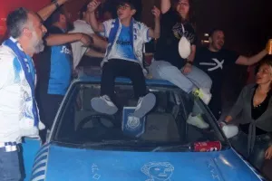 (ΦΩΤΟΣ/ΒΙΝΤΕΟ) "Κάηκε" η Λεμεσός για τους πρωταθλητές! 
