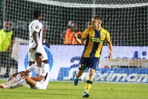 ΑΕΛ - Δόξα: Χαλαρό "τρίποντο"... με τριάρα! (Φώτος)