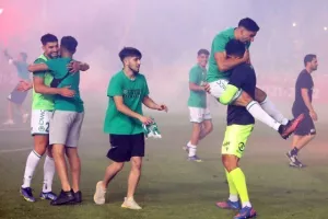 (ΒΙΝΤΕΟ/ΦΩΤΟΣ) Ο... χαμός μπροστά στο πέταλο!