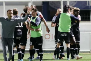 Εθνικός-ΑΕΚ: Ολοκλήρωσε την έκπληξη με... τριάρα και Τελικό!