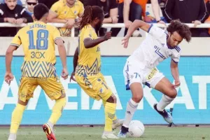 ΑΠΟΕΛ - Ανόρθωση: Όλα ανοιΧτά για το Champions League... (φώτος)