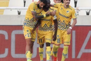 ΑΠΟΕΛ - Ανόρθωση: Όλα ανοιΧτά για το Champions League... (φώτος)