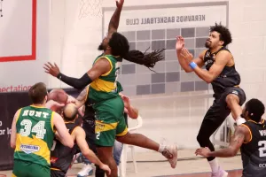 Kεραυνός - ΑΕΚ: Τρομερή άμυνα και... ΟΛΑ στα ίσα! (φώτος)