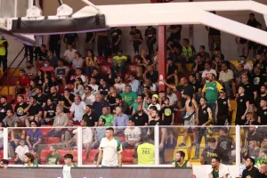 Kεραυνός - ΑΕΚ: Τρομερή άμυνα και... ΟΛΑ στα ίσα! (φώτος)
