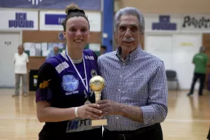 Έκανε το treble η ΕΝ Αθηένου!