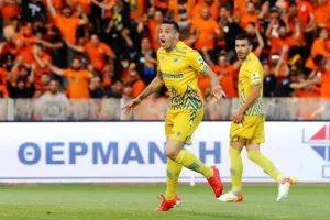 Απόλλων - ΑΠΟΕΛ: Πήρε το κρισιμότερο, "αγγίζει" το πρωτάθλημα! (φώτος)