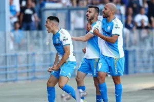Απόλλων - ΑΠΟΕΛ: Πήρε το κρισιμότερο, "αγγίζει" το πρωτάθλημα! (φώτος)