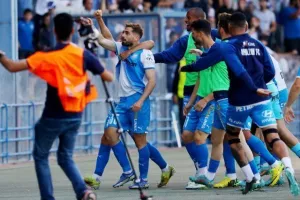 Απόλλων - ΑΠΟΕΛ: Πήρε το κρισιμότερο, "αγγίζει" το πρωτάθλημα! (φώτος)