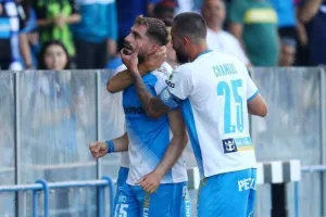 Απόλλων - ΑΠΟΕΛ: Πήρε το κρισιμότερο, "αγγίζει" το πρωτάθλημα! (φώτος)