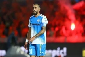 Απόλλων - ΑΠΟΕΛ: Πήρε το κρισιμότερο, "αγγίζει" το πρωτάθλημα! (φώτος)