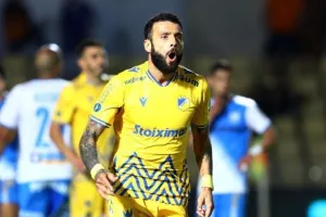 Απόλλων - ΑΠΟΕΛ: Πήρε το κρισιμότερο, "αγγίζει" το πρωτάθλημα! (φώτος)