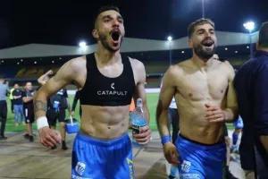 ΦΩΤΟΣ - ΠΑΡΤΙ ΣΤΟ ΤΣΙΡΕΙΟ 