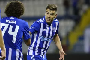 Φανέλα βασικού στον Βερχόβετς, ποιος στο δεξί άκρο;
