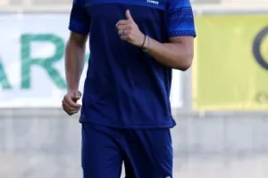 Φουλάρει για Κόσοβο η Εθνική, το kerkida.net στην Αρένα (φώτος)