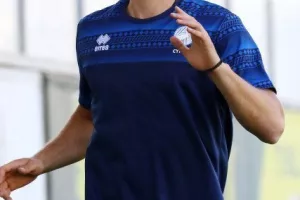 Φουλάρει για Κόσοβο η Εθνική, το kerkida.net στην Αρένα (φώτος)