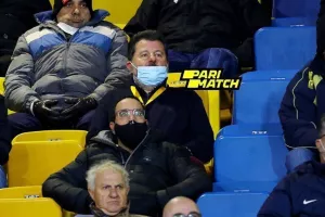 Υπέρβαση "Σόφο" κοντά στο μισό εκατομμύριο! 