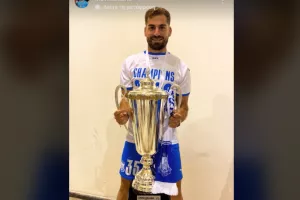 Back to back πρωταθλητής