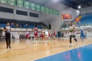 Τρίτη νίκη και... ΑΕΚ στον τελικό! (Φώτος)