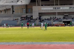 Σούπερ Καπ... Παίδων: Το σήκωσαν... Ομόνοια (Κ14) και ΑΠΟΕΛ (Κ16)!