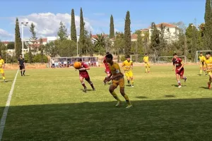 Σούπερ Καπ... Παίδων: Το σήκωσαν... Ομόνοια (Κ14) και ΑΠΟΕΛ (Κ16)!