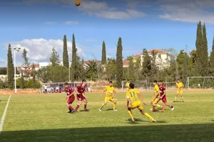 Σούπερ Καπ... Παίδων: Το σήκωσαν... Ομόνοια (Κ14) και ΑΠΟΕΛ (Κ16)!