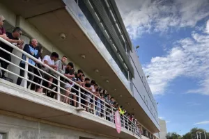 Τράβηξαν... αρκετά βλέμματα οι μικροί