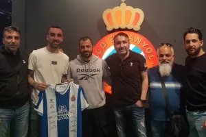 ΜΕΑΠ/Ταξίδι στην Βαρκελώνη - Καλοκαιρινό camp με Εσπανιόλ (Φώτος)