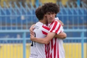 Ποστάρισμα με "TEAM"