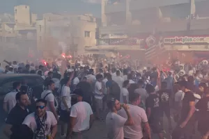 Σε χρώμα… γαλάζιο οι δρόμοι! (Φώτος)
