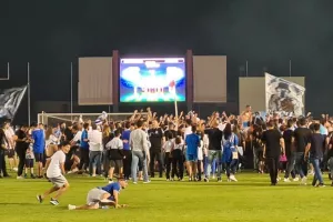 Τελευταίο σφύριγμα και Απολλωνίστικη... ΤΡΕΛΑ!! (Φώτος/Βίντεο)