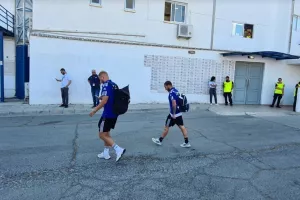 Η άφιξη της Ανόρθωσης (Φώτος)