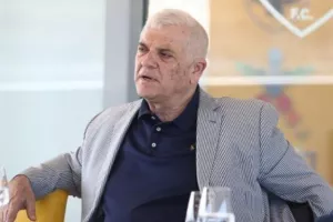 ΑΕΚ: Στα γραφεία της ΠΑΕ ο Μελισσανίδης, ανακοινώνει τις αλλαγές