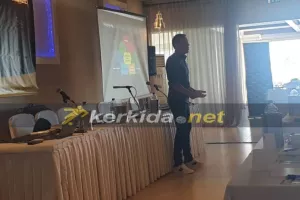 ΛΑΡΚΟΥ: "Ο κόσμος θέλει να ακούει την αλήθεια..."