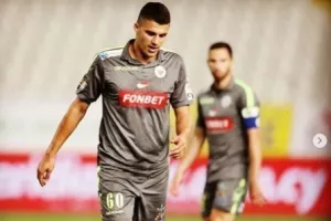 "Μεγαλώνουμε..."