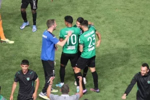 Πρώτο για Χριστοδούλου: Συμπαίκτες και Τούτιτς τον αγκάλιασαν (φώτος)
