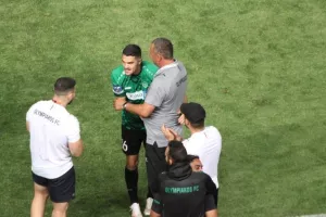 Πρώτο για Χριστοδούλου: Συμπαίκτες και Τούτιτς τον αγκάλιασαν (φώτος)