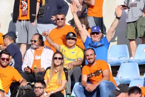 (Φωτορεπορτάζ) Ο κόσμος στο "Στέλιος Κυριακίδης"