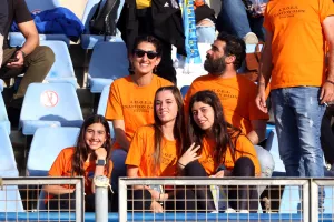 (Φωτορεπορτάζ) Ο κόσμος στο "Στέλιος Κυριακίδης"