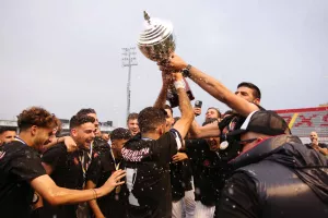 Το... σήκωσε η Καρμιώτισσα, το σήκωσε και ο Ρώσος επενδυτής! (ΒΙΝΤΕΟ/ΦΩΤΟΣ)