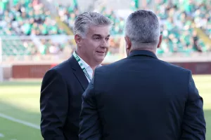Η πρώτη "βόλτα" και... το χαμόγελο του Παπασταύρου (φώτος)