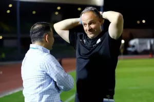 Τσόρνιγκερ με Κίρζη (φώτος)