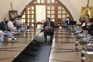 Οδηγίες από ΠτΔ για επιπρόσθετα μέτρα αντιμετώπισης της ακρίβειας