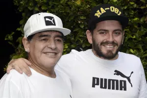 Maradona - Kerkida!