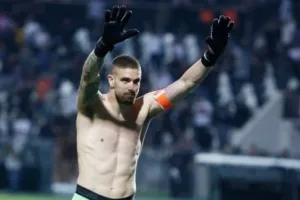 Ο Πασχαλάκης ανακοίνωσε το "Last Dance" του