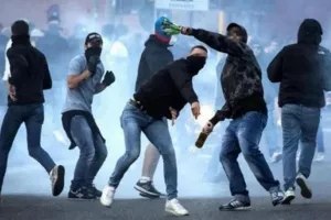 «Ντου» χουλιγκάνων σε αγώνα… 8Χ8 στου Ρέντη