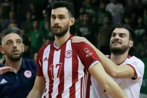 Έκλεισε στον Ολυμπιακό ο Κουμεντάκης!