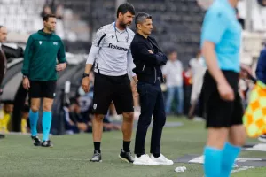 «Είστε ψυχάρες, έχετε δώσει το 200%, κάντε το και στους δύο τελικούς με Παναθηναϊκό»