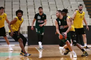 Έπαιξε ο Νέντοβιτς στο φιλικό του Παναθηναϊκού με την ΑΕΚ