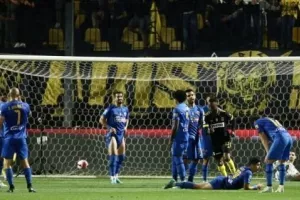 Οπαδοί της ΑΕΚ στα Σπάτα!